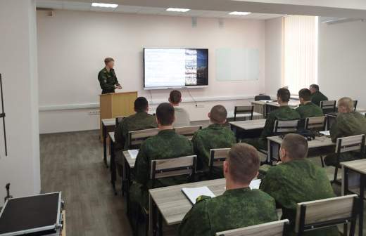 
                    Система РЭБ &laquo;Купол Донбасса&raquo; перехватила 664 украинских дрона за неделю

        