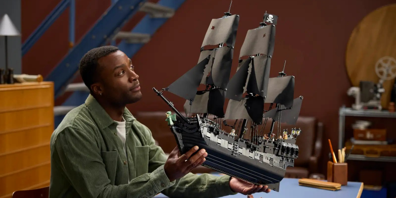 Lego показала гигантский набор с Чёрной жемчужиной из &laquo;Пиратов Карибского моря&raquo;