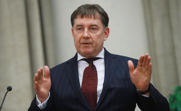 
                    Глава Совета судей пришел на беседу по иску об изъятии имущества
                