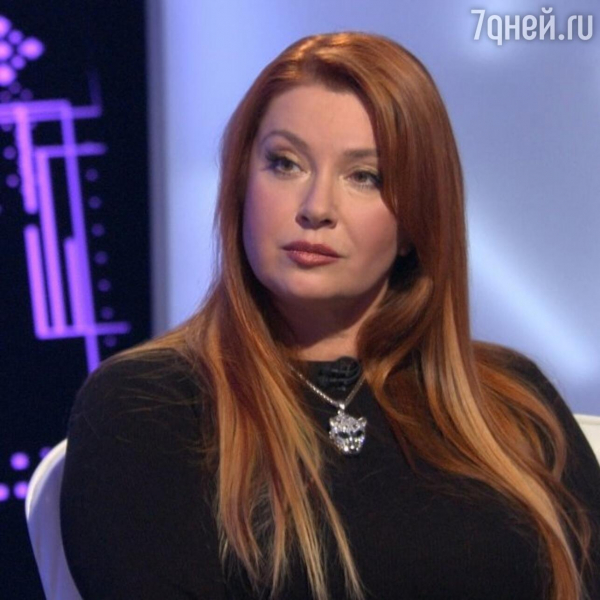 Сотникову изуродовал косметолог: &laquo;Сделали дырку в подбородке и заклеили пластырем&raquo;