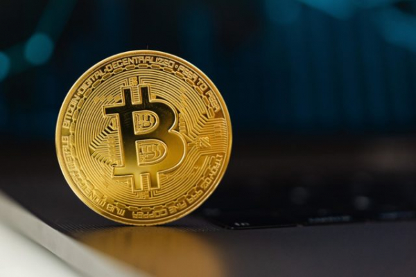 С кошелька взломанного пула LuBian перевели 9757 BTC