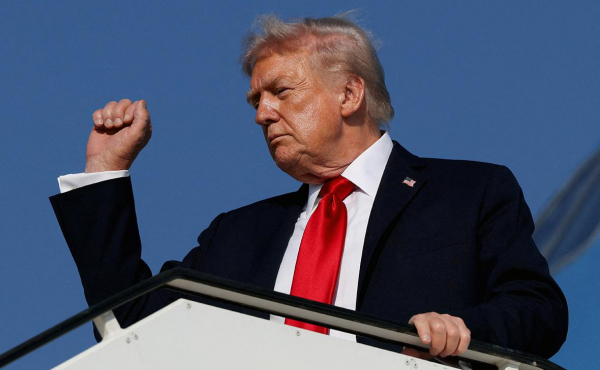 
                    Байден похвалил Трампа за достижение мира в секторе Газа
                