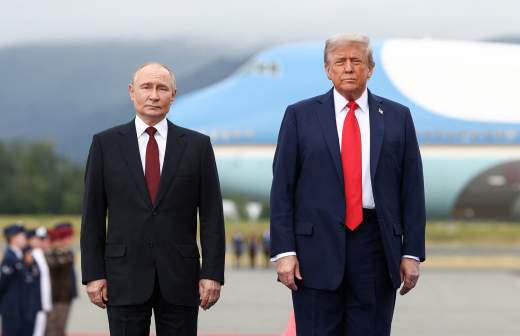 
                    Трамп заявил о проведении &laquo;хорошего&raquo; разговора с Зеленским

        