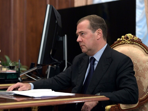 Медведев рассказал об особенностях кадровой политики в России