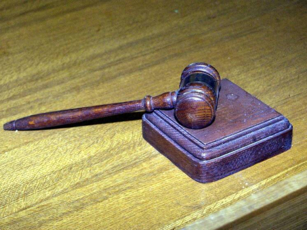 Суд утвердил право ребенка на компенсацию за отравление в школе