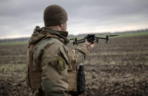 
                    Силы ПВО сбили 69 украинских беспилотников над Россией за ночь

        