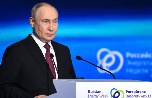 
                    Политолог указал на неспособность ЕС помочь энергетике Украины

        