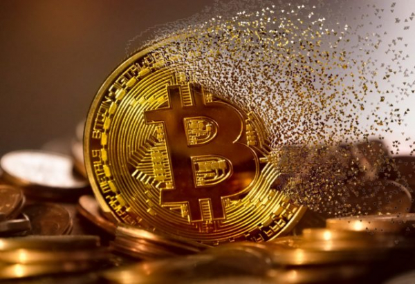 Аналитики : &laquo;Старые&raquo; киты оказывают давление на цену BTC