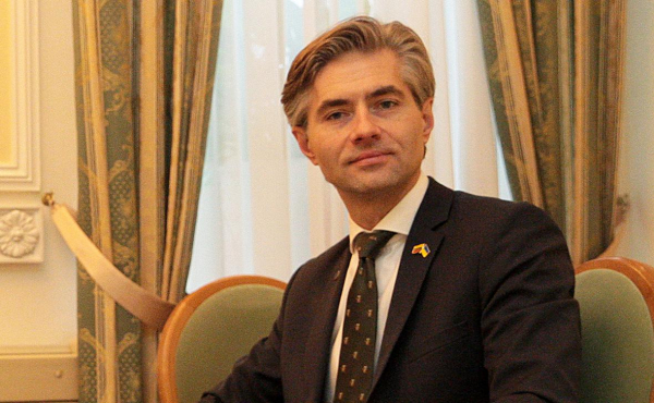 
                    Литва назвала два условия для попадания за стол переговоров по Украине
                